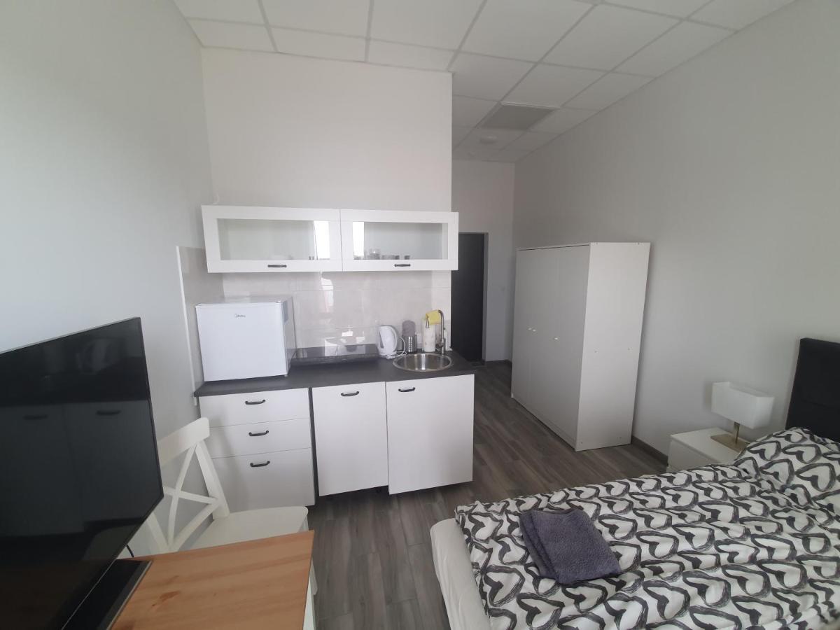 Apartamenty Na Wzgorzu Иньско Экстерьер фото