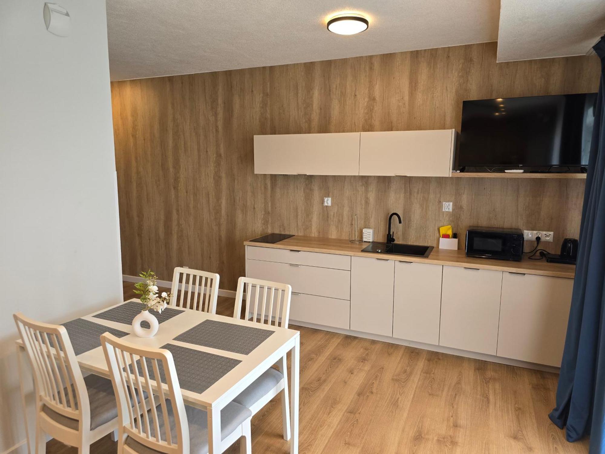 Apartamenty Na Wzgorzu Иньско Экстерьер фото