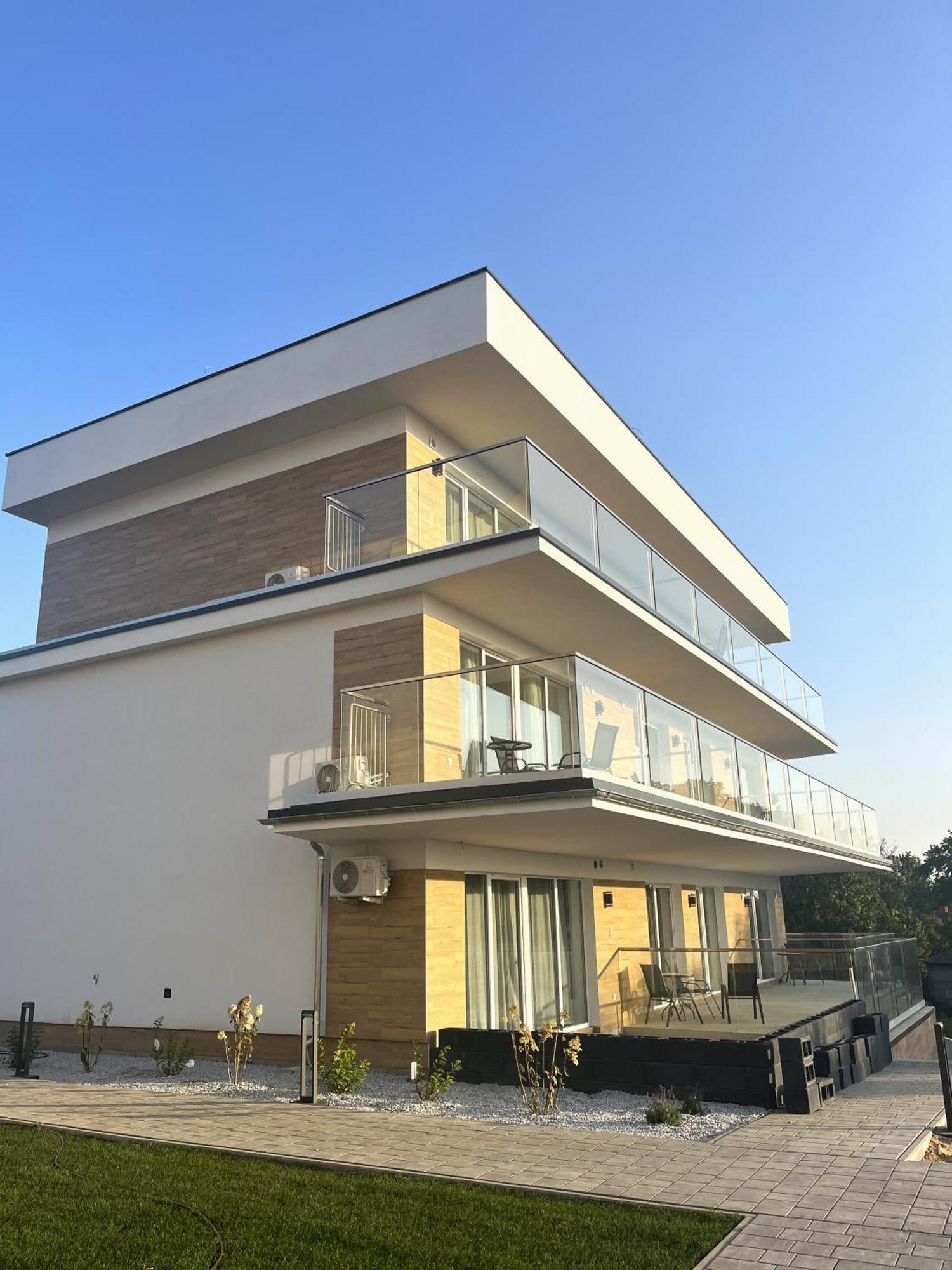 Apartamenty Na Wzgorzu Иньско Экстерьер фото